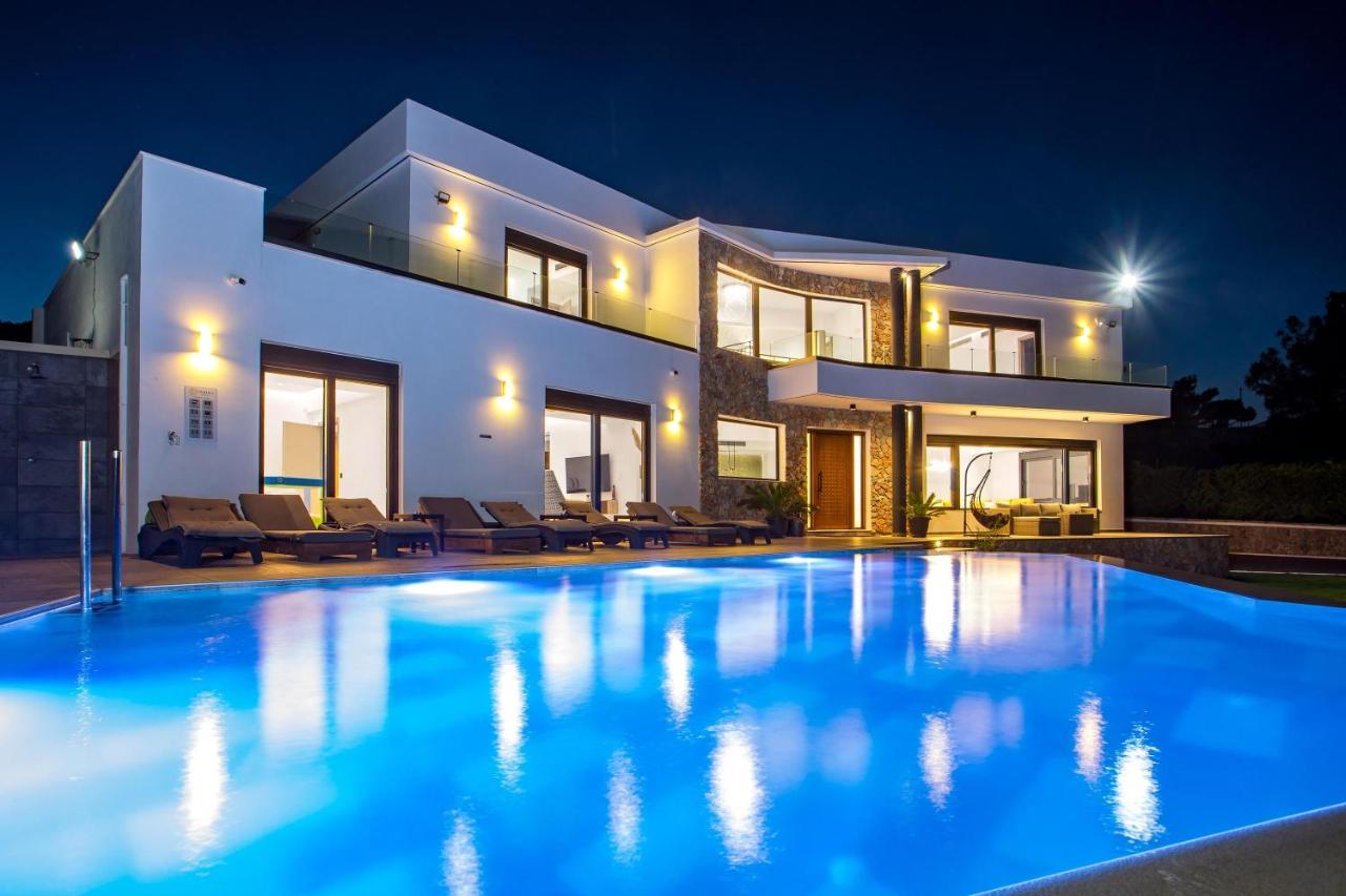 Villa Indira Kalithies Zewnętrze zdjęcie